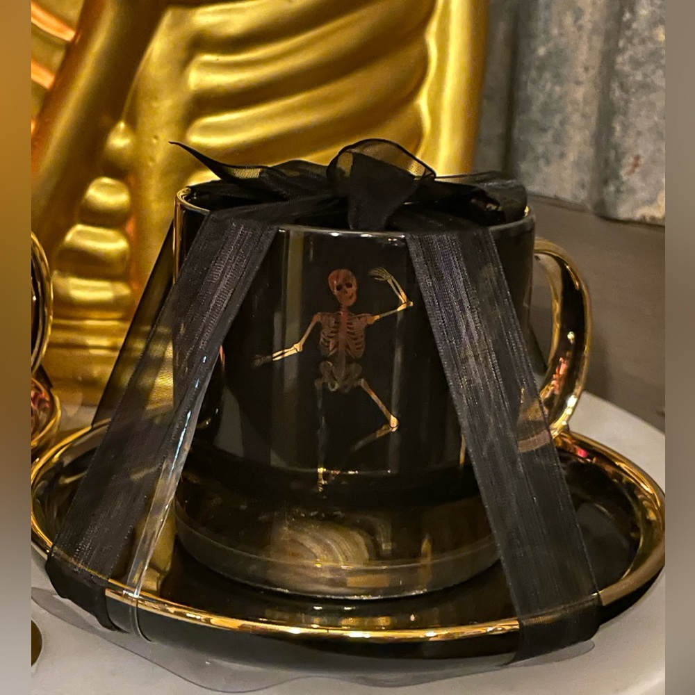 ELEGANCE NWOT Skeletons Cup And Saucer Set Black W/Gold Trim 🖤💛💀💛🖤
